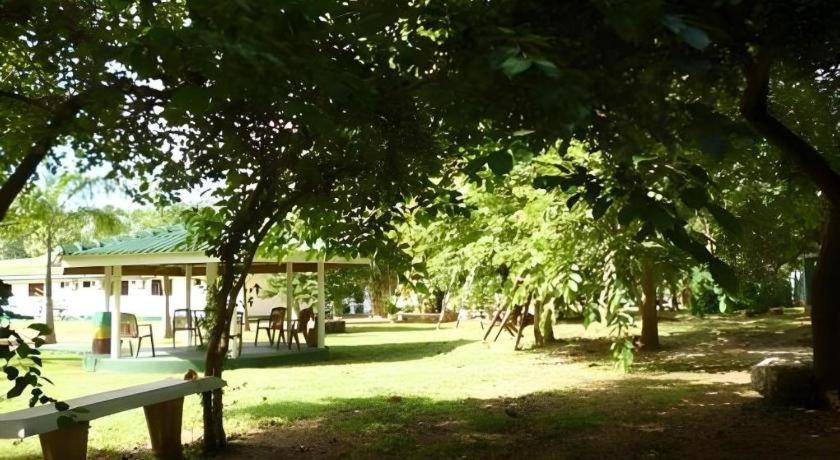 Saji-Sami Hotel Anuradhapura Bagian luar foto