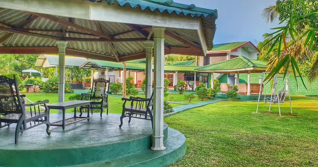Saji-Sami Hotel Anuradhapura Bagian luar foto